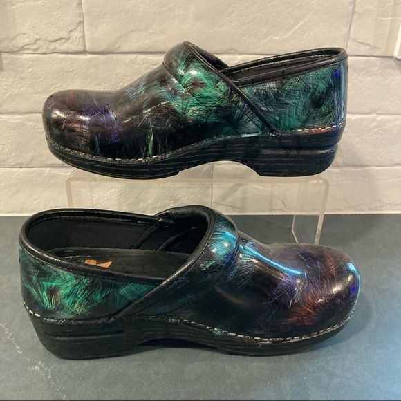 Dansko professional sz 37 US 7 feather multicolor patent clogs - Picture 3 of 16